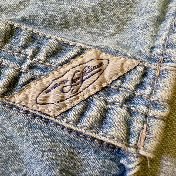 Levi’s •  Vintage Denim Red Tab Shirt • Light Blue • Large - Picture 15 of 17